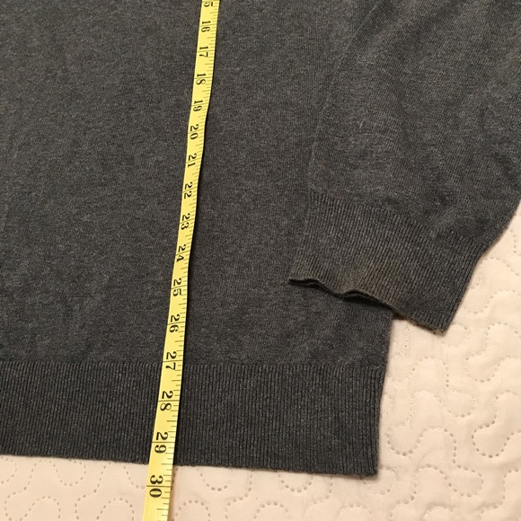 Banana Republic Men’s Gray & Red Large Sweater - Picture 5 of 11